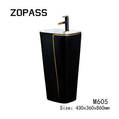 Κεραμικό 525*430*860mm υγειονομικό ένα κομμάτι λεκανών εμπορευμάτων με τη μαύρη τουαλέτα