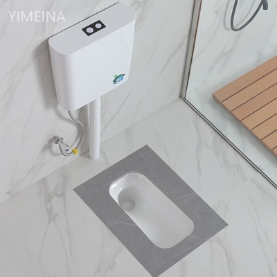 Βαρύτητα που ξεπλένει το WC που κάθεται οκλαδόν το παν φιλικό αποχωρητήριο Eco ξενοδοχείων